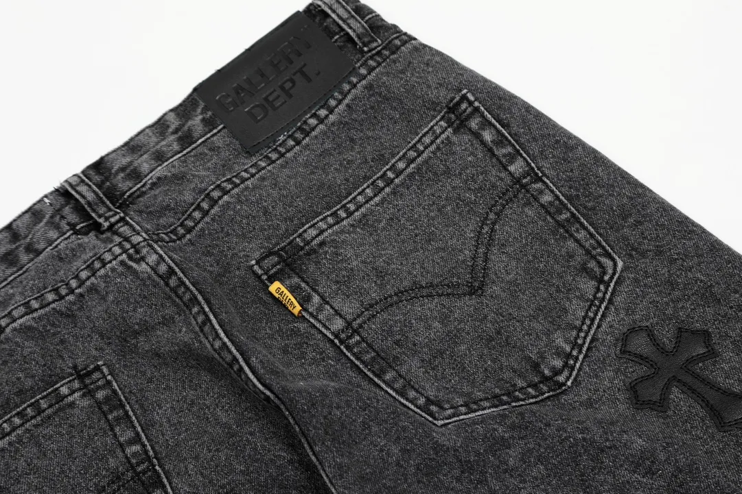 #8102 P260💰 Independent GALLERY DEPT. Vintage splicing black and gray snowflake pattern cross loose washed flared jeans - truly restore the ultimate texture of Vintage - original hardware accessories washed and other elevators, QR code analysis are all purchased from the original factory, high degree of restoration, welcome to compare with a certain product~ - three-dimensional version loose and comfortable, not picky about the figure, tall and slim, factory Seiko, original factory quality control, same style for men and women, can be matched with couples, versatile recommendation Essential jeans for all seasons - sizes: 28 30 32 34 36